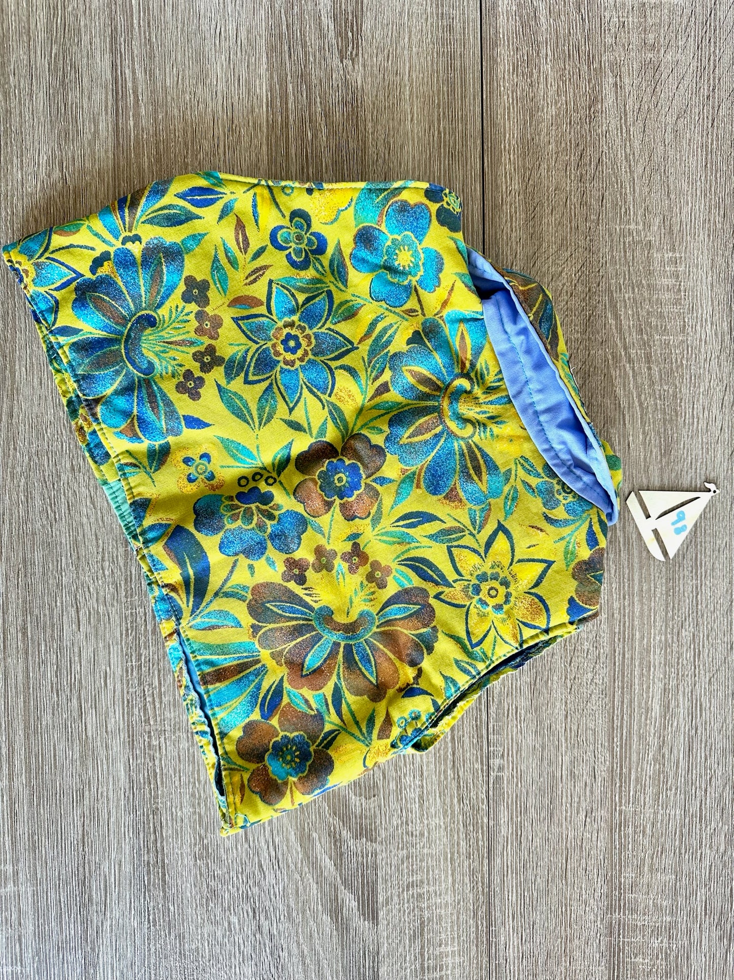 Handmade Weste grün/blau mit Blumen Gr.98