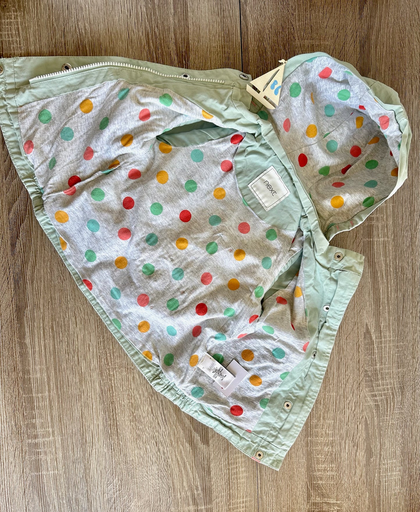 Next Jacke mintgrün mit Biene Gr.86