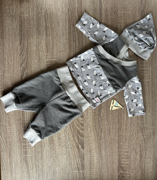 „Handmade“ Set grau Schafe Gr.62
