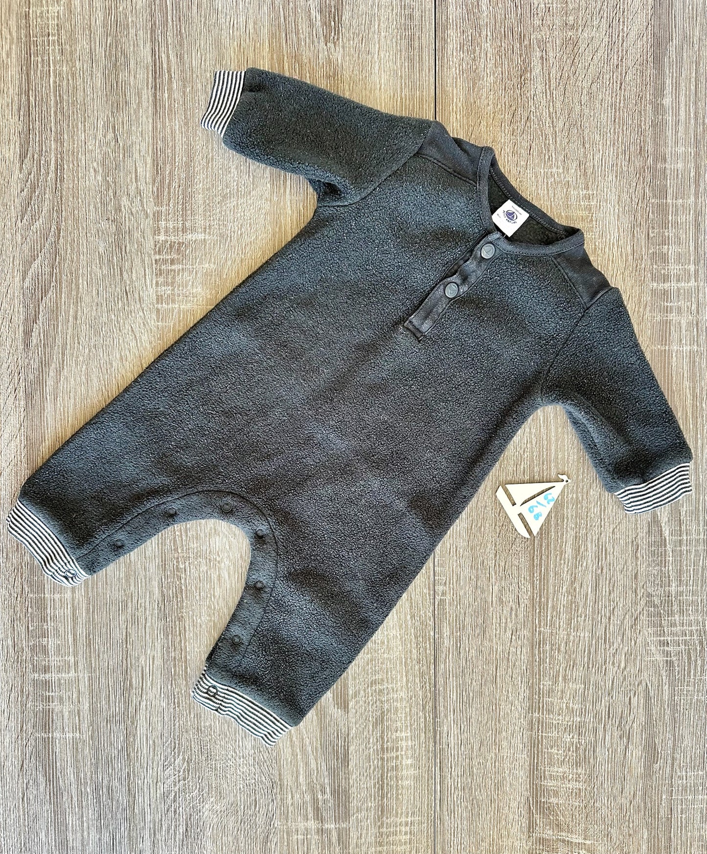 Petit Bateau Baumwollfleece Anzug Overall grau/schwarz Gr.62/68