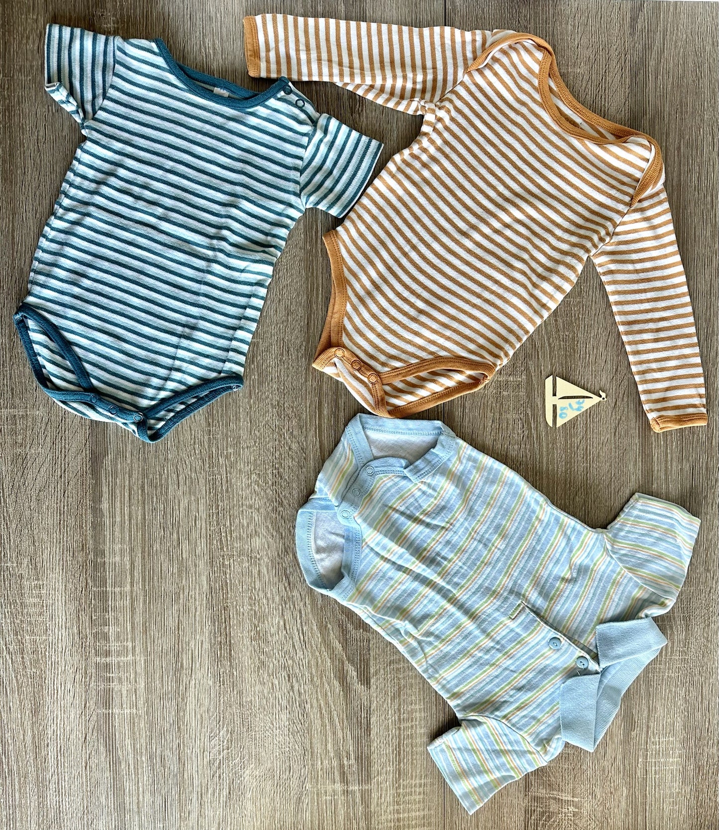 „Streifen“ Bodies Gr.74/80