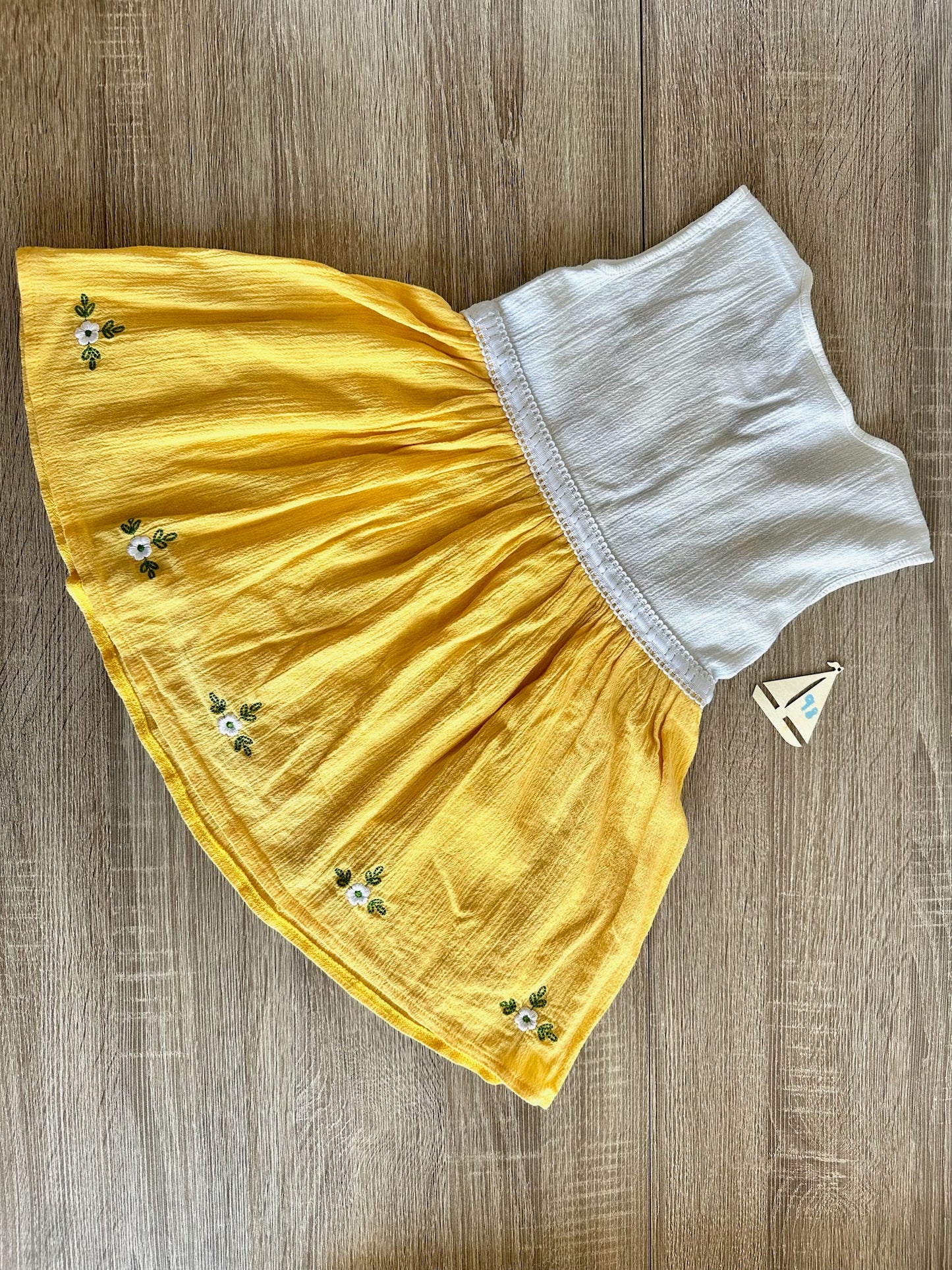 Retro Vintage Musselinkleid gelb/weiß Gr.98