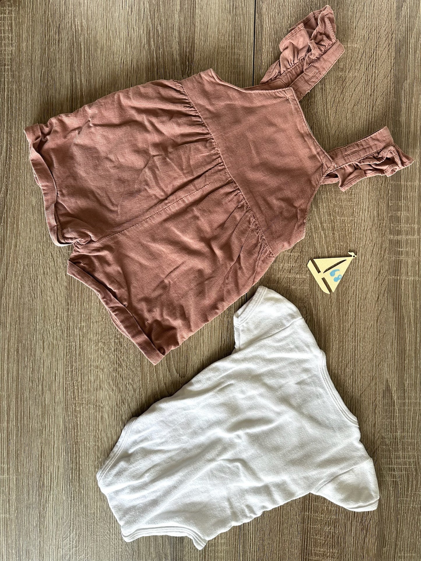 „Cord & Rüschen“ Gr.68