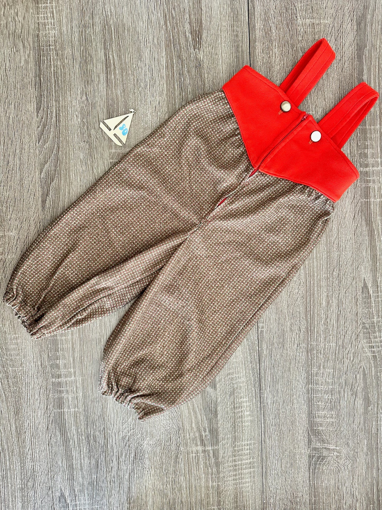 Handmade Retro Vintage Latzhose mit Reißverschluss rot/grün gemustert Gr.80