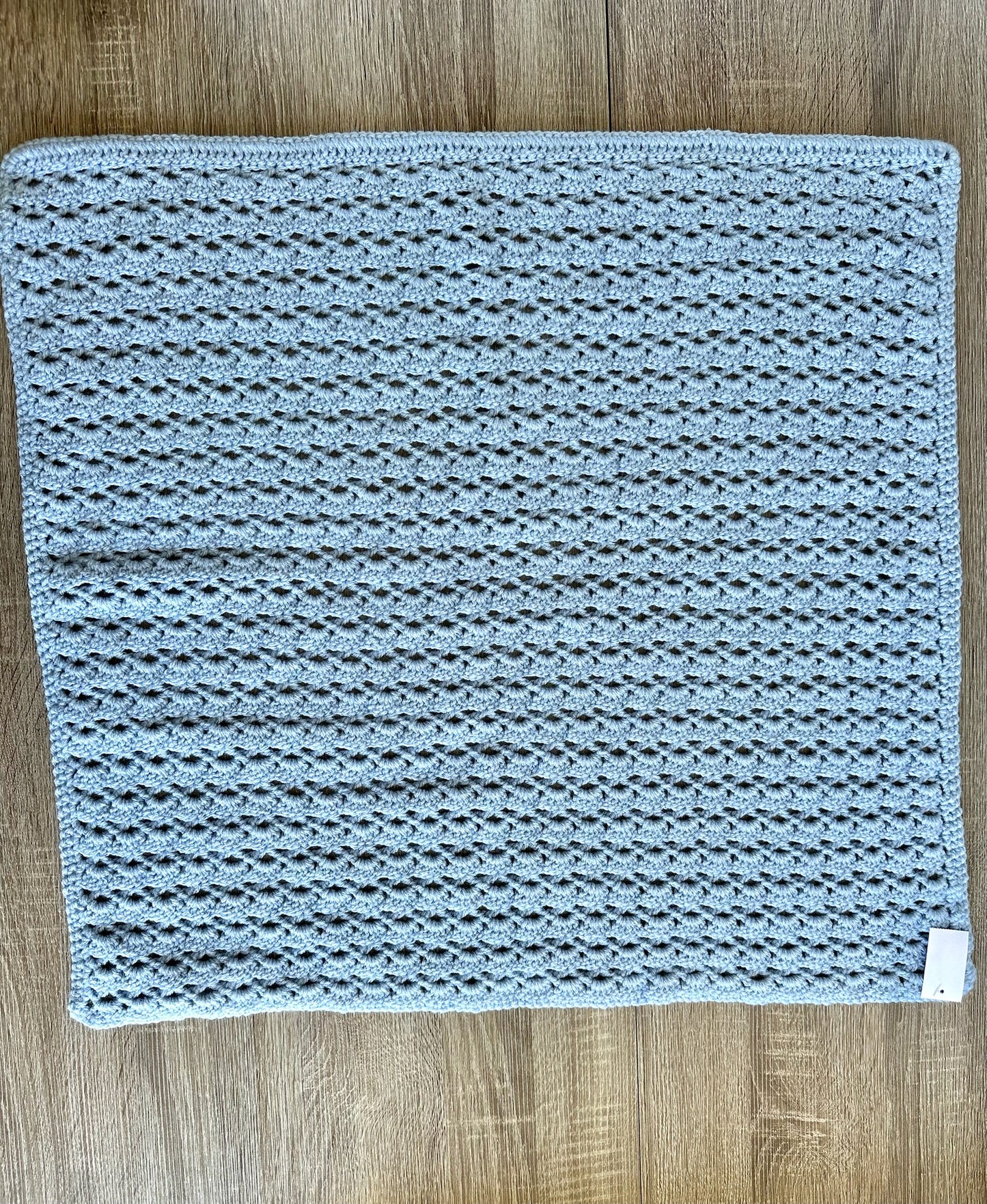 Handmade Strickdecke hellblau