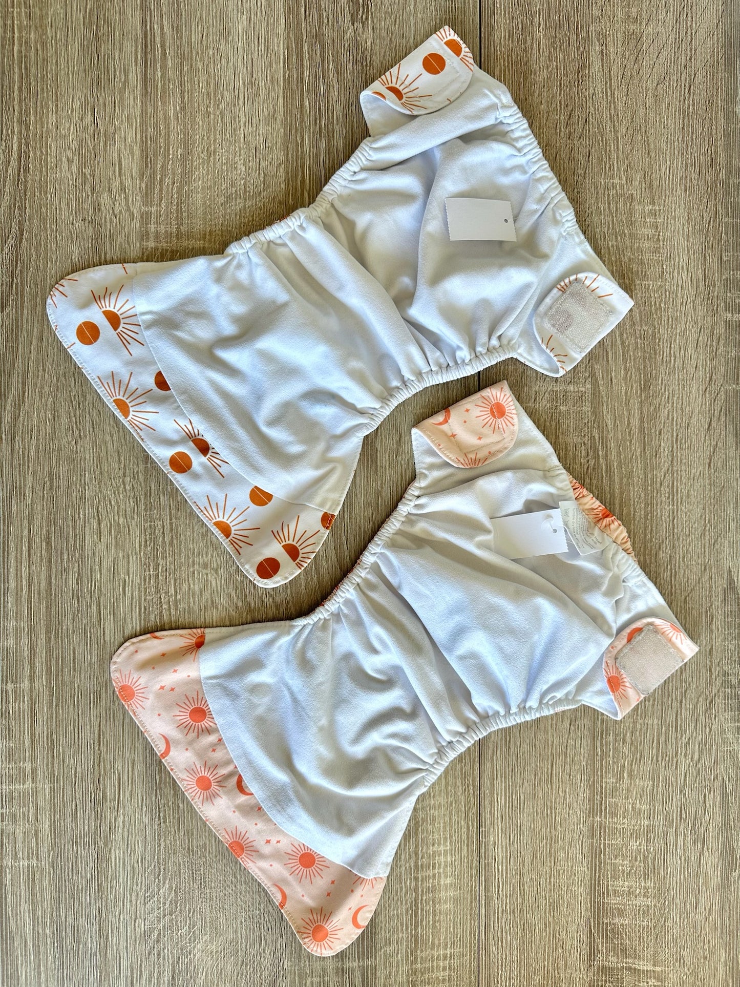 Happy Flute PU Stoffwindelhosen bis 10kg weiß/ orange mit Sonnen