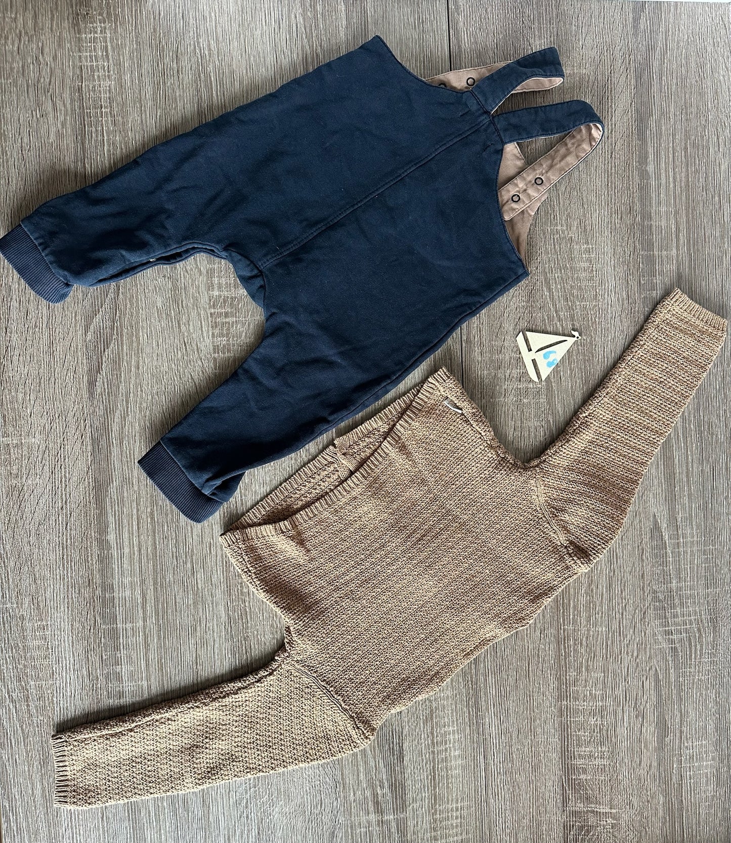 „Dunkelblau & Beige“ Gr.68