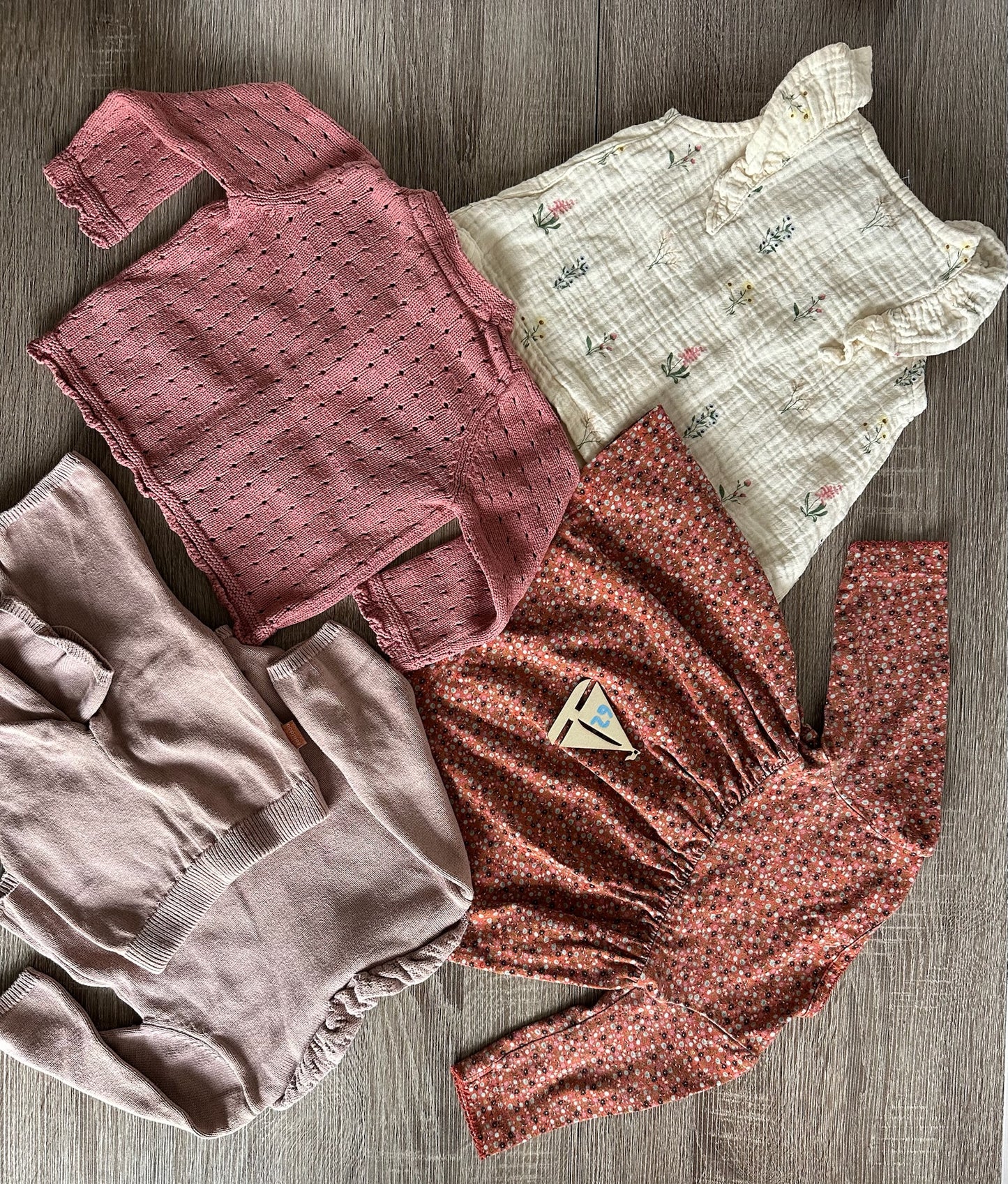 „Blumen & Rosatöne“ Gr.62
