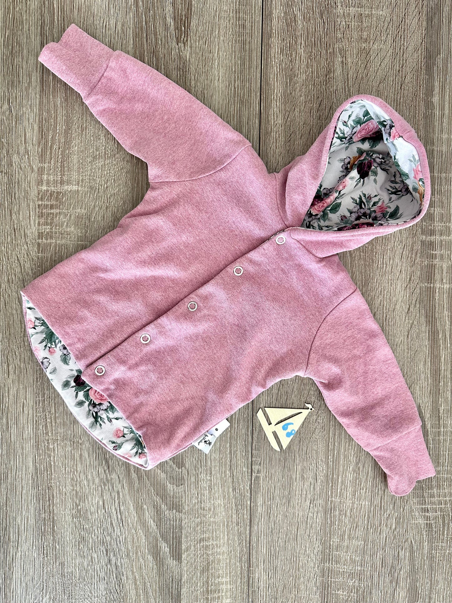 Handmade Jacke rosa mit Blumenmuster Gr.68